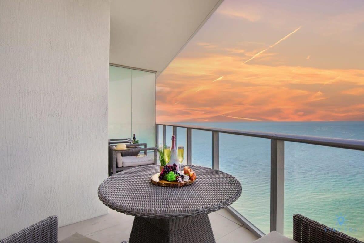 Appartement Upper Level Penthouse - Amazing Views Beach & Intracoastal à Hollywood Extérieur photo